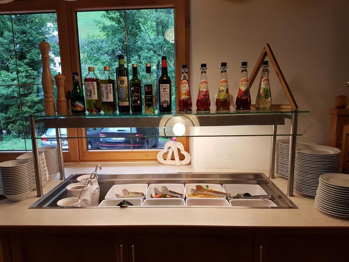 סי Hotel Enzian Paznaun מראה חיצוני תמונה